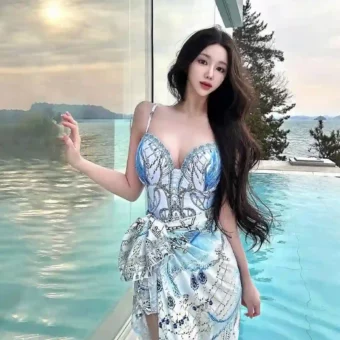 美女写真 | 人在低谷别谈格局，活下来才是王道