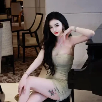 美女写真 | 人在低谷别谈格局，活下来才是王道