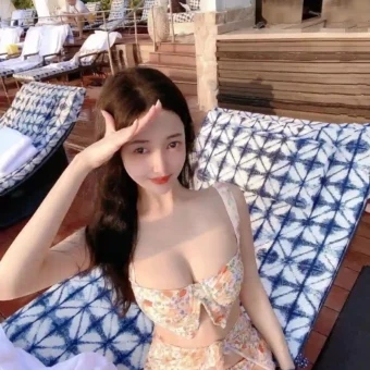 美女写真 | 如果只是向往，远方依旧是远方