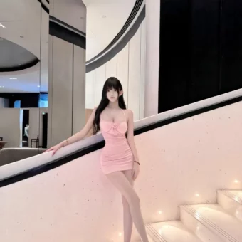 美女写真 | 且停且忘且随风，且行且看且从容