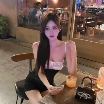 美女写真 | 有志者自有千计万 无志者只感千难万难