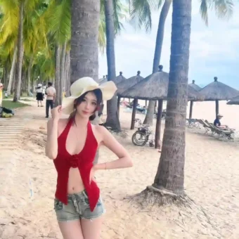 美女写真 | 有志者自有千计万 无志者只感千难万难