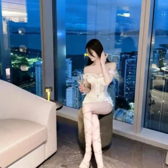 美女写真 | 每个年龄的我 都是恰到好处的我