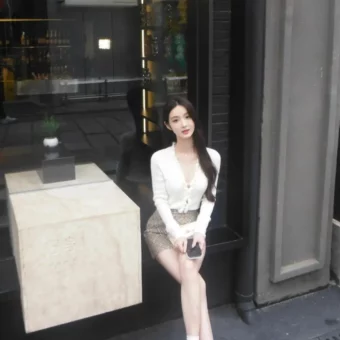 美女写真 | 世上没有绝望的处境，只有对处境绝望的人