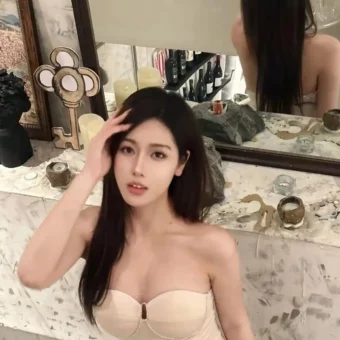 美女写真 | 世上没有绝望的处境，只有对处境绝望的人