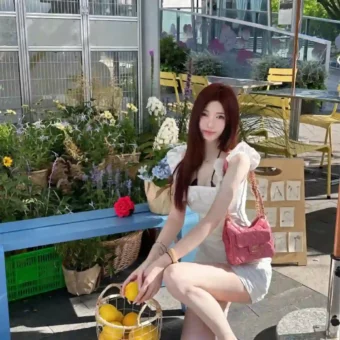 美女写真 | 南来北往，不辜负生活，不迷失方向