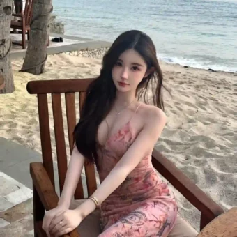 美女写真 | 不用刻意合群，有趣的人会互相吸引