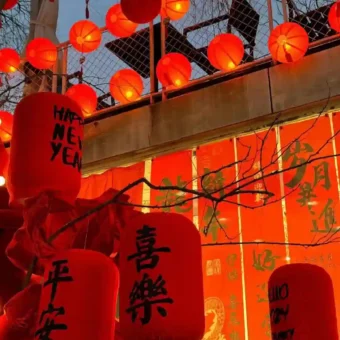 背景图 | 2025来换新年朋友圈背景图
