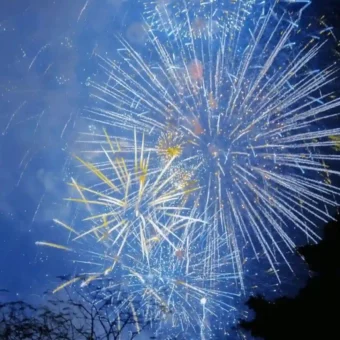 背景图 | 新年朋友圈，奔赴新的一年