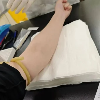 照片 | “100%应付请假的照片”