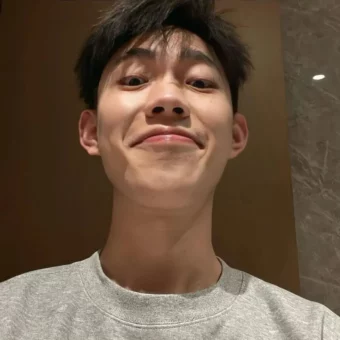 头像丨𝙒𝙚𝘾𝙝𝙖𝙩男头