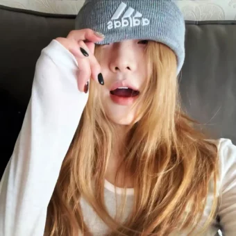 头像｜𝙒𝙚𝘾𝙝𝙖𝙩头像24张