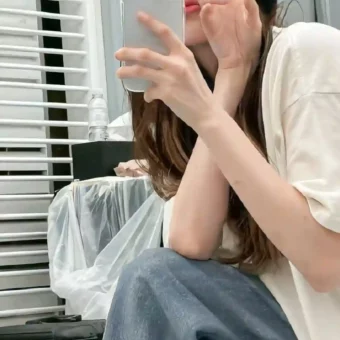 壁纸 ​​​​​​​​​​​​​| iOS26 全面屏壁纸