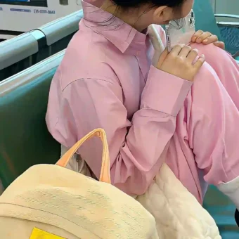 壁纸 ​​​​​​​​​​​​​| iOS26 全面屏壁纸