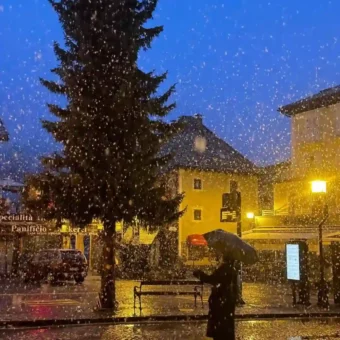 背景图 | 𝑾𝒆𝑪𝒉𝒂𝒕背景图