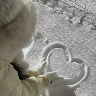 背景图 | 𝑾𝒆𝑪𝒉𝒂𝒕背景图