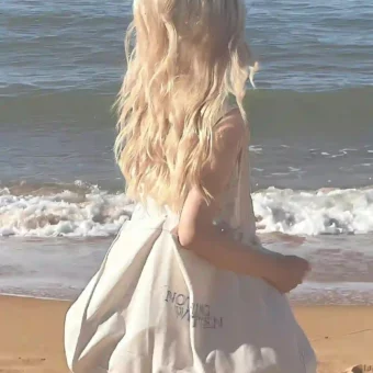 壁纸 ​​​​​​​​​​​​​| 30张 iOS壁纸