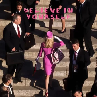 背景图 | 𝑾𝒆𝑪𝒉𝒂𝒕背景图