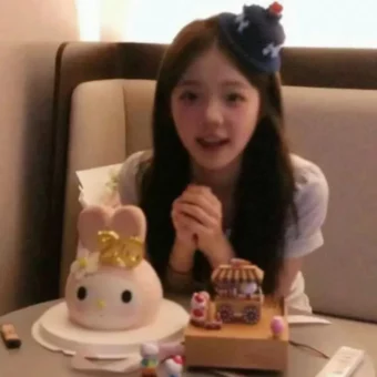 头像 | 最近爱用的秋冬氛围感头像