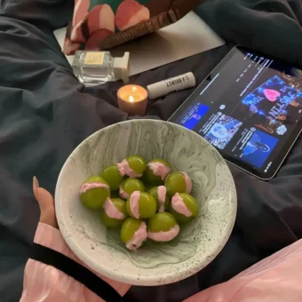 背景图 | 𝑾𝒆𝑪𝒉𝒂𝒕背景图