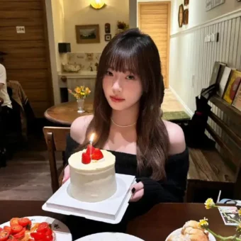 头像丨存一些生日拍照姿势