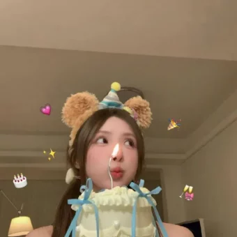 头像丨存一些生日拍照姿势