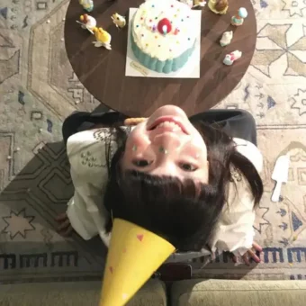 头像丨存一些生日拍照姿势