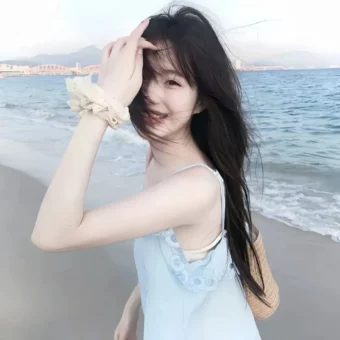 头像 | 𝐖𝐞𝐂𝐡𝐚𝐭蓝色头像