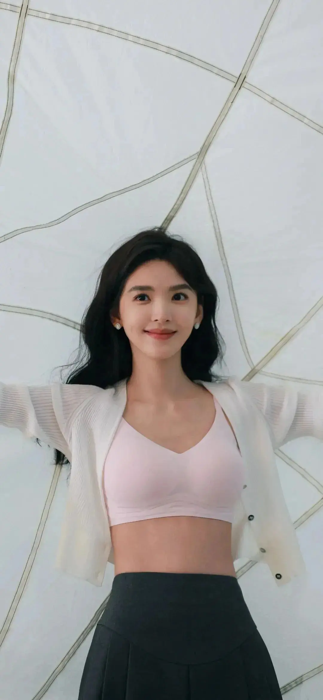 壁纸-章若楠，这腰臀比，绝了