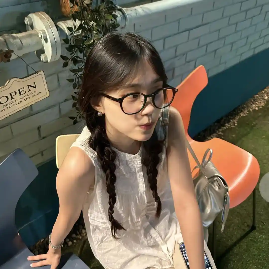 头像丨美少女专用𝙒𝙚𝘾𝙝𝙖𝙩头像~