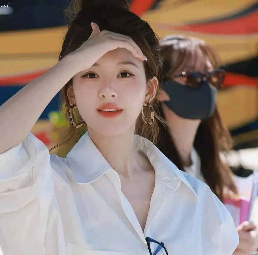 头像丨美少女专用𝙒𝙚𝘾𝙝𝙖𝙩头像~