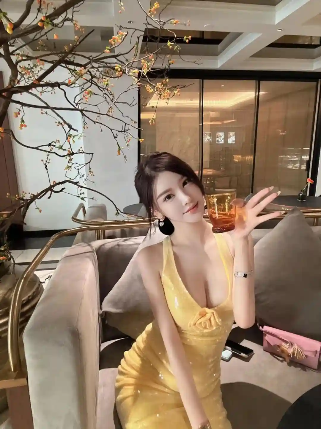 美图写真 | 你将过去拥抱的太紧，怎能腾出双手来拥抱未来