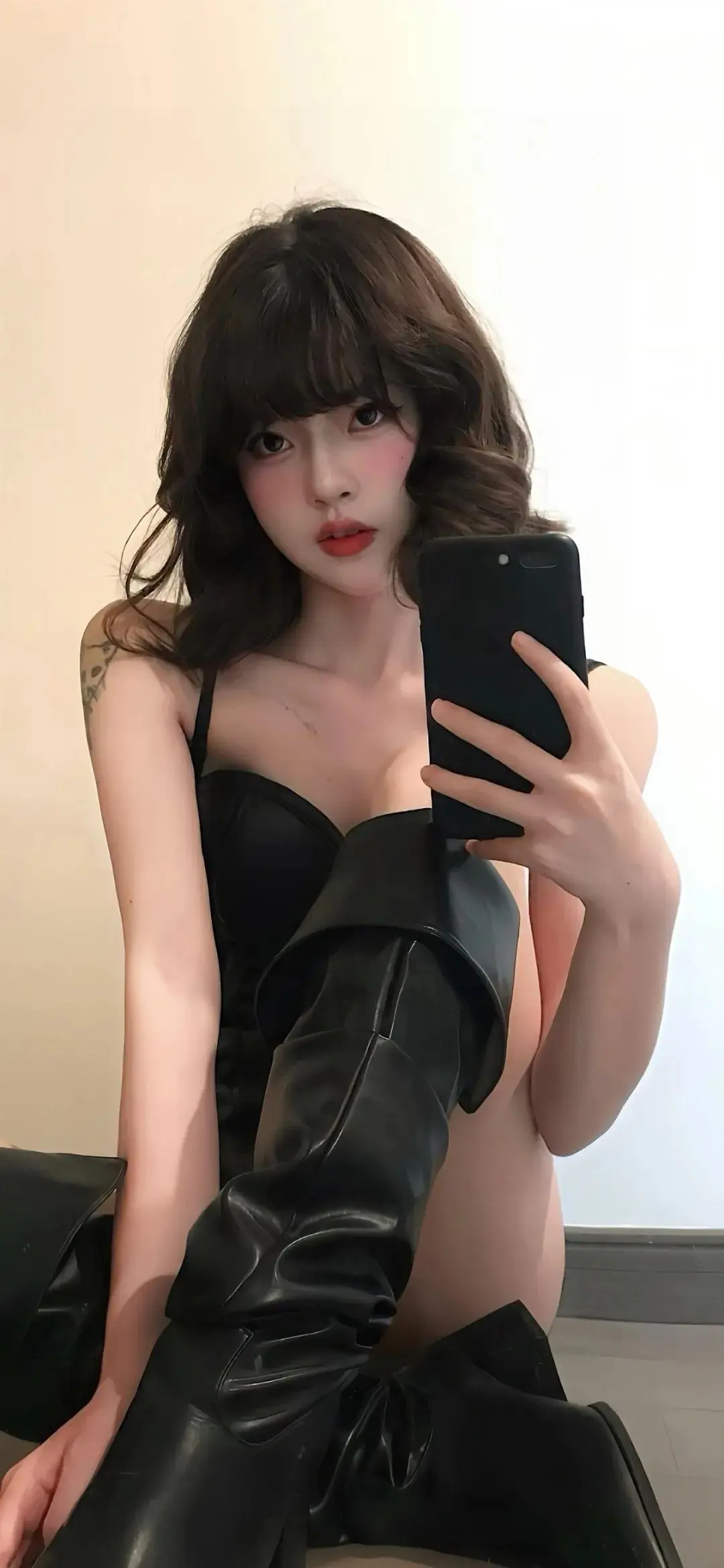 壁纸 | 手机高清全频美女壁纸