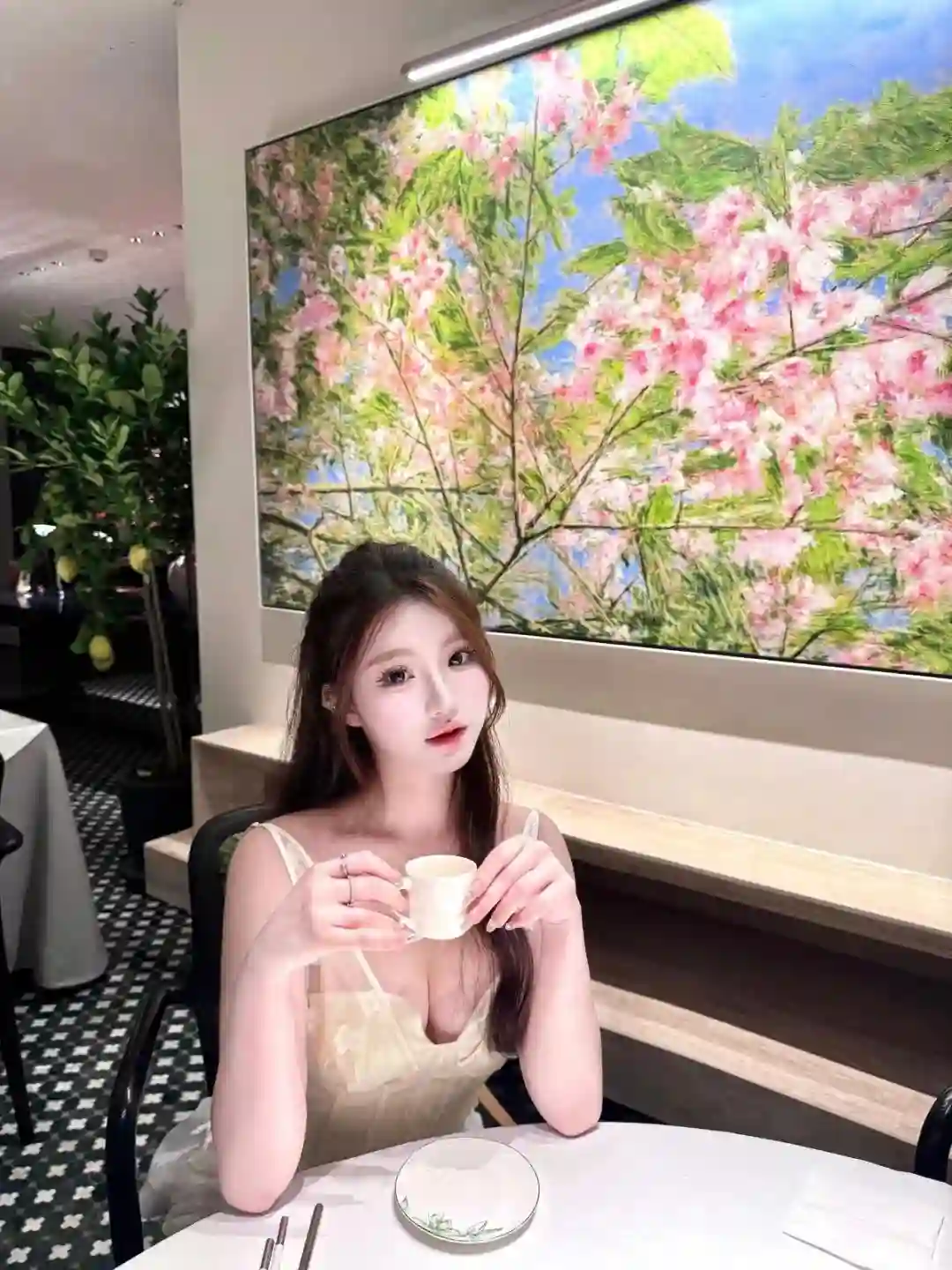 美女写真 | 人在低谷别谈格局，活下来才是王道
