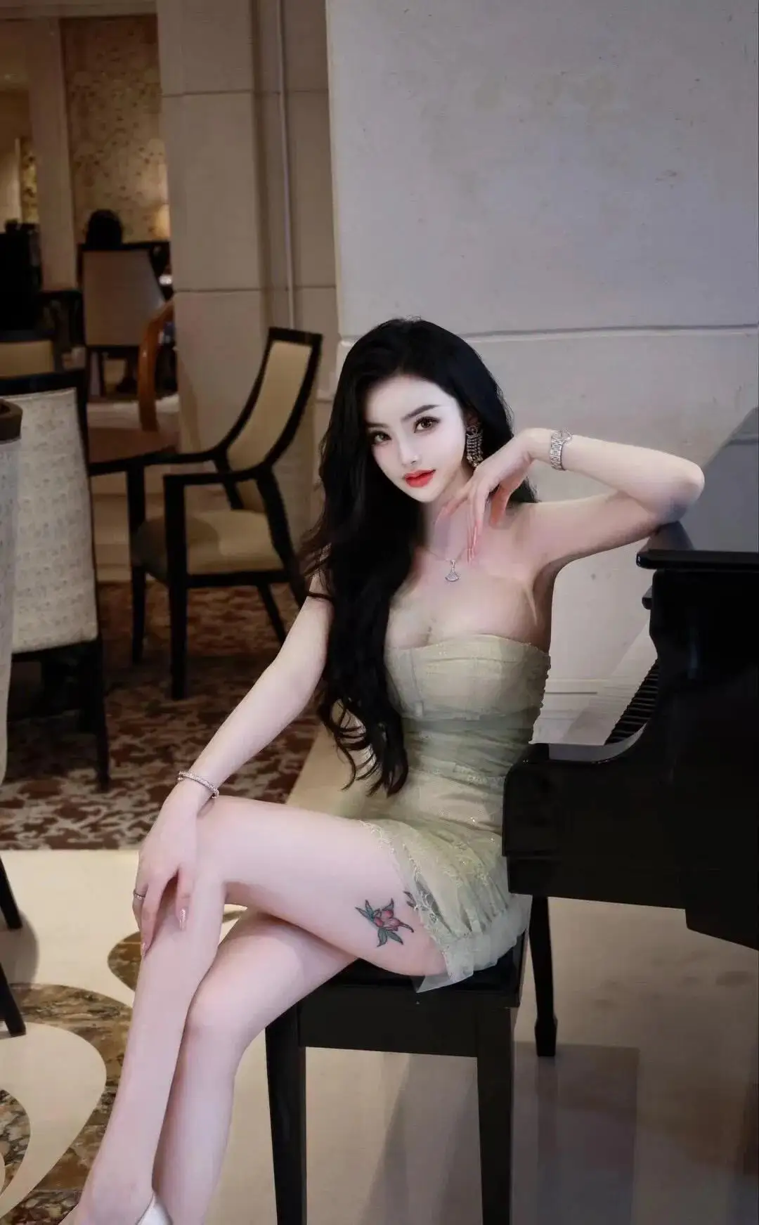 美女写真 | 人在低谷别谈格局，活下来才是王道