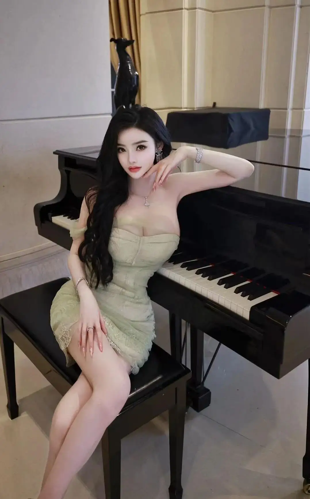 美女写真 | 人在低谷别谈格局，活下来才是王道
