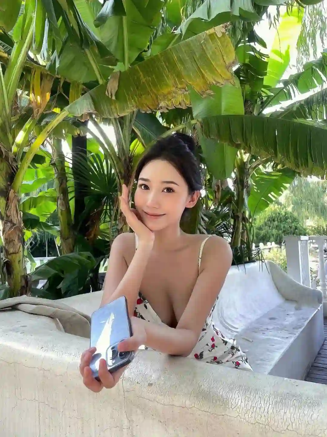 美女写真 | 没人能预测未来，总有人后悔当初