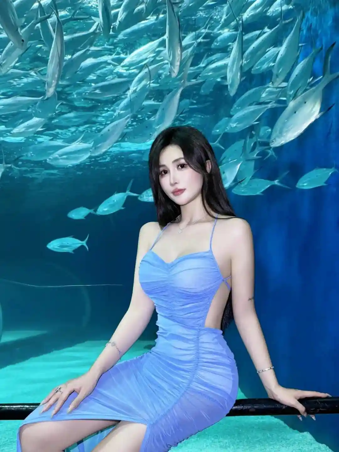 美女写真 | 没人能预测未来，总有人后悔当初