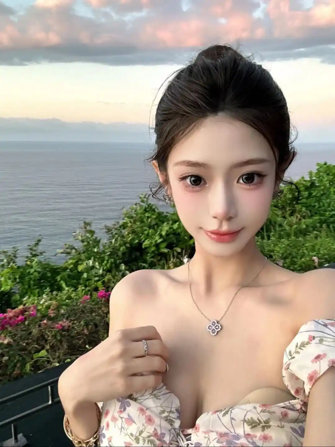 美女写真 | 偶尔也要感谢自己走了那么多艰难的路