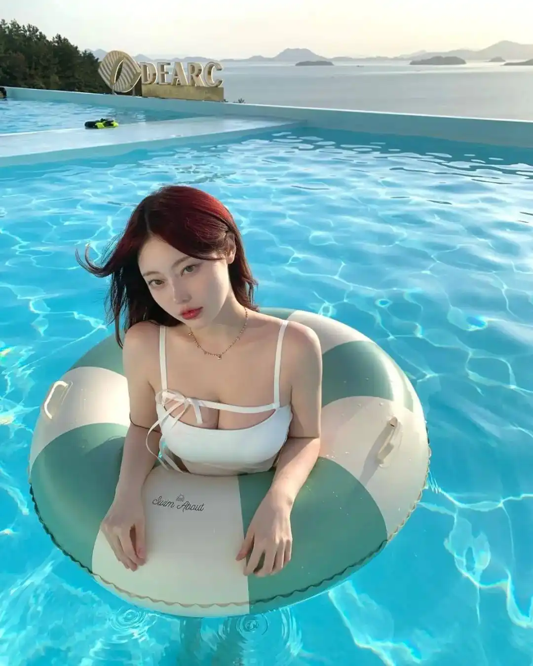美女写真 | 看不清未来时，就比别人坚持久一点