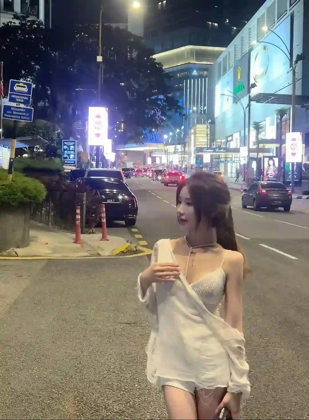 美女写真 | 生活就是晨起晨落，日子就是早出晚归