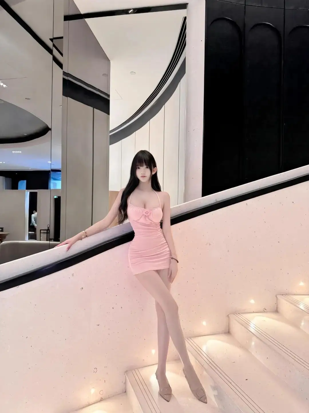 美女写真 | 且停且忘且随风，且行且看且从容
