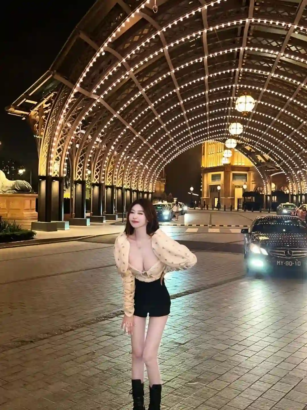 美女写真 | 且停且忘且随风，且行且看且从容