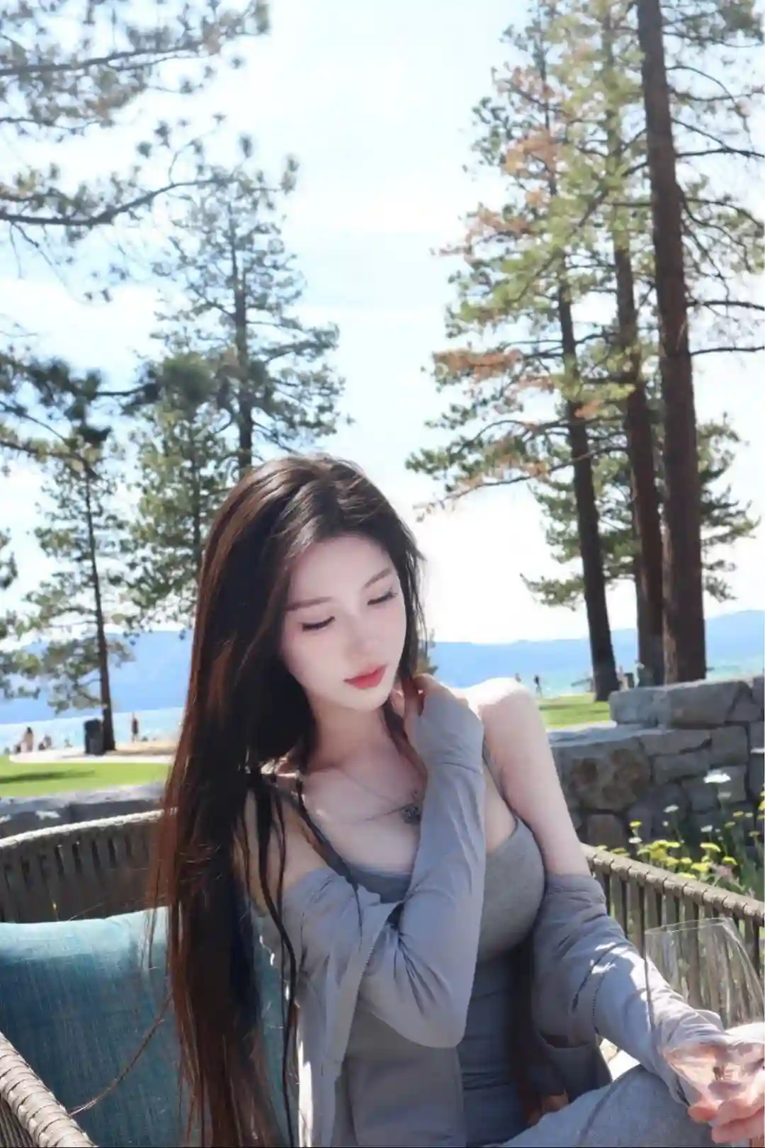 美女写真 | 事非经过不经难 成如容易却艰辛