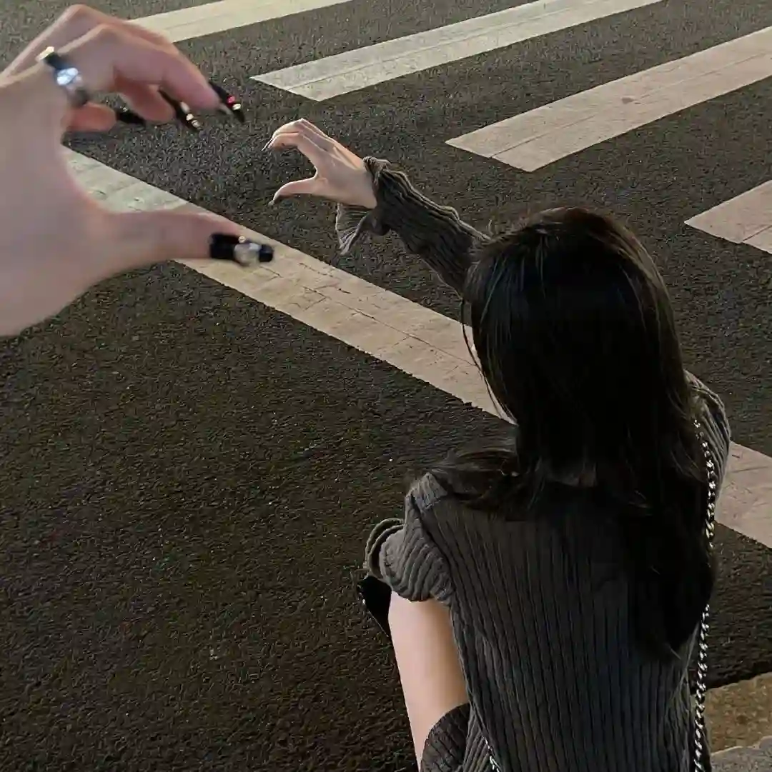 头像 | 不开心就换个头像吧