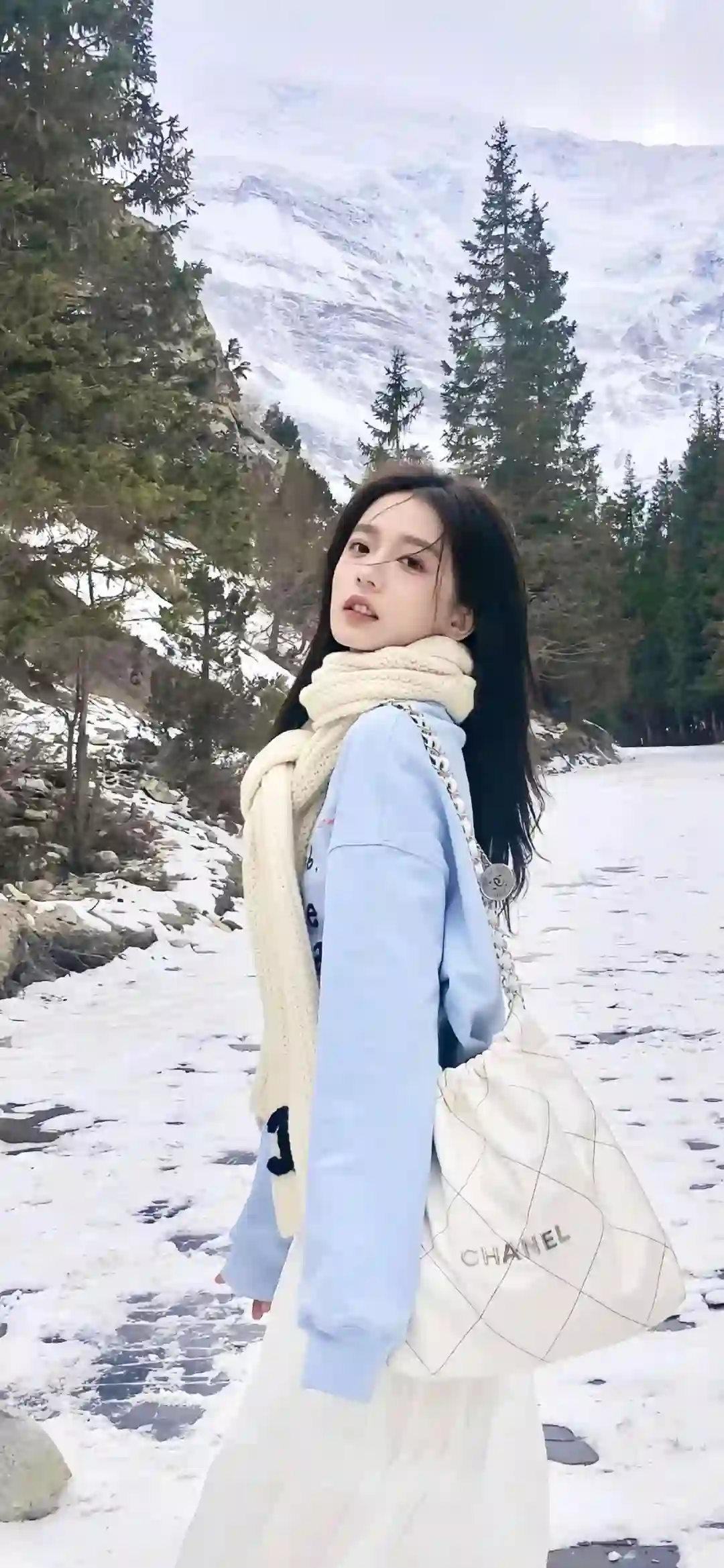 壁纸 | 这组锁屏壁纸很好看