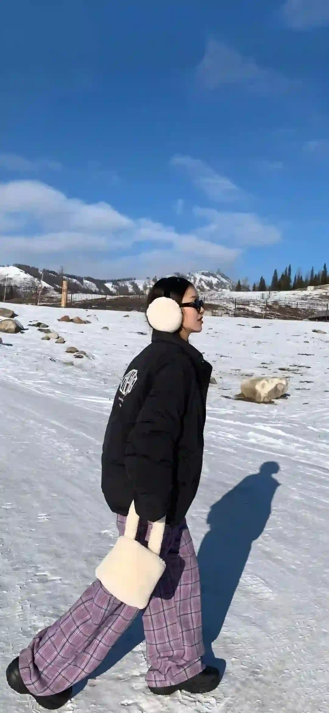 壁纸 | 这组锁屏壁纸很好看