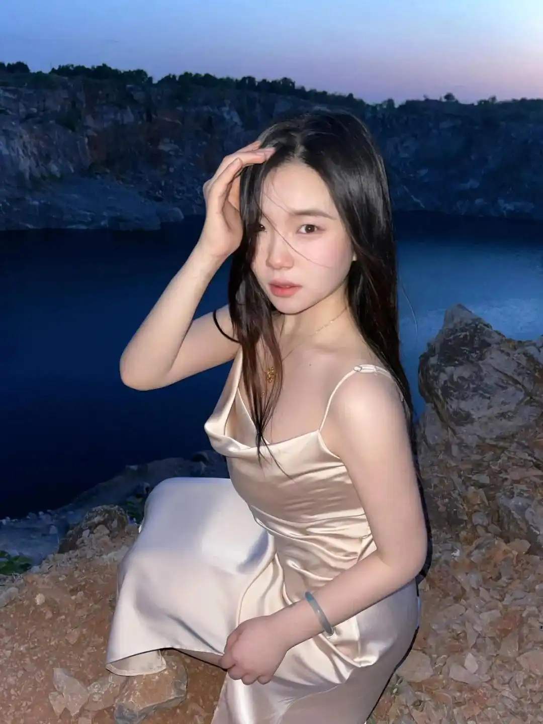 写真美图 | 爱自己的明媚，也接受自己的破碎