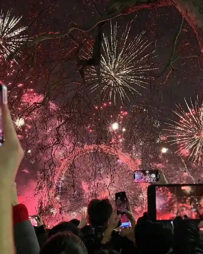 背景图 | 新年朋友圈，奔赴新的一年