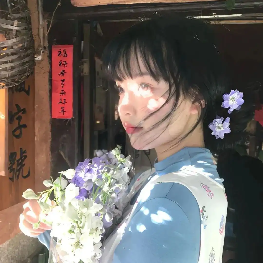 头像｜是超绝特别的𝑾𝒆𝑪𝒉𝒂𝒕头像